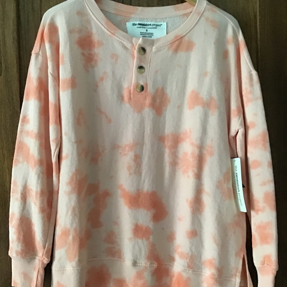 Women’s sweatshirt